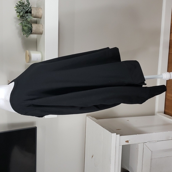 Old Navy Active Sweatshirt With Criss Cross Back - Picture 10 of 14